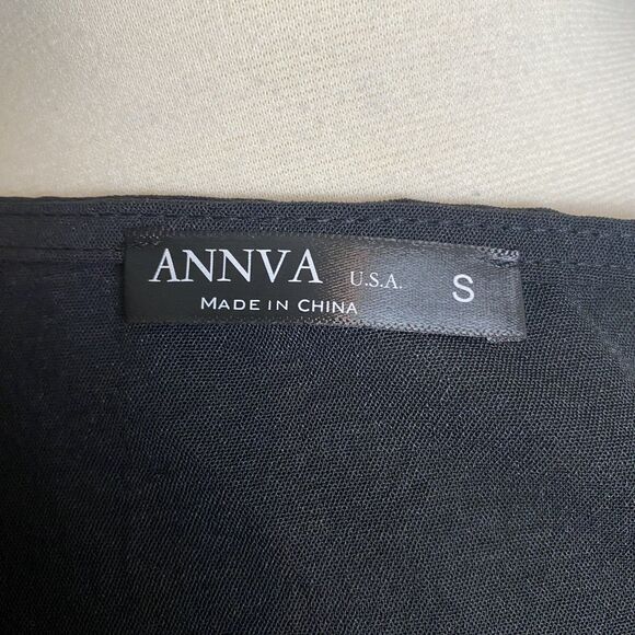 Annva Black Ruffle-Sleeve V-Neck Blouse, Size S - Picture 6 of 7